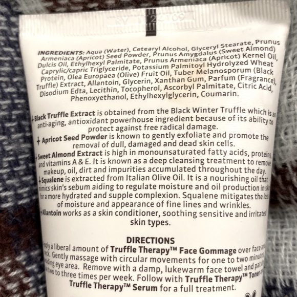 Skin & Co truffle therapy face gommage and radiant dew duo. Brand new - Picture 3 of 12